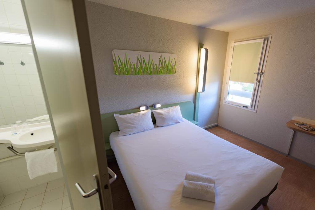 Ibis Budget Bollene Luaran gambar