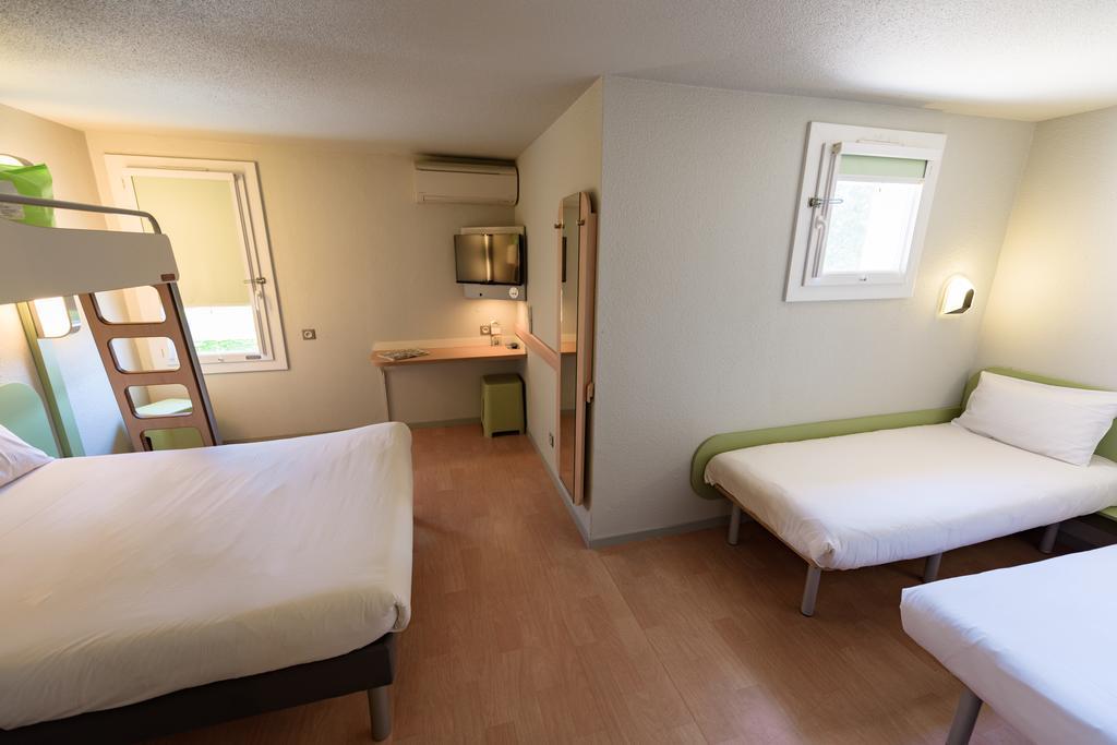 Ibis Budget Bollene Luaran gambar